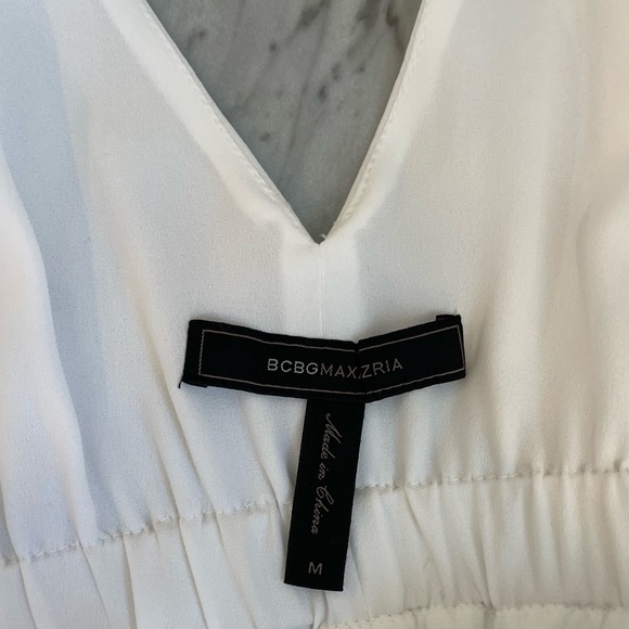 💞3 for $50💞White BCBG Maxazria Blouse - Picture 8 of 9
